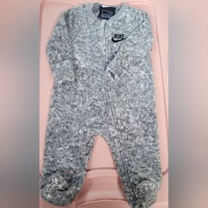 Nike Onesie 3M